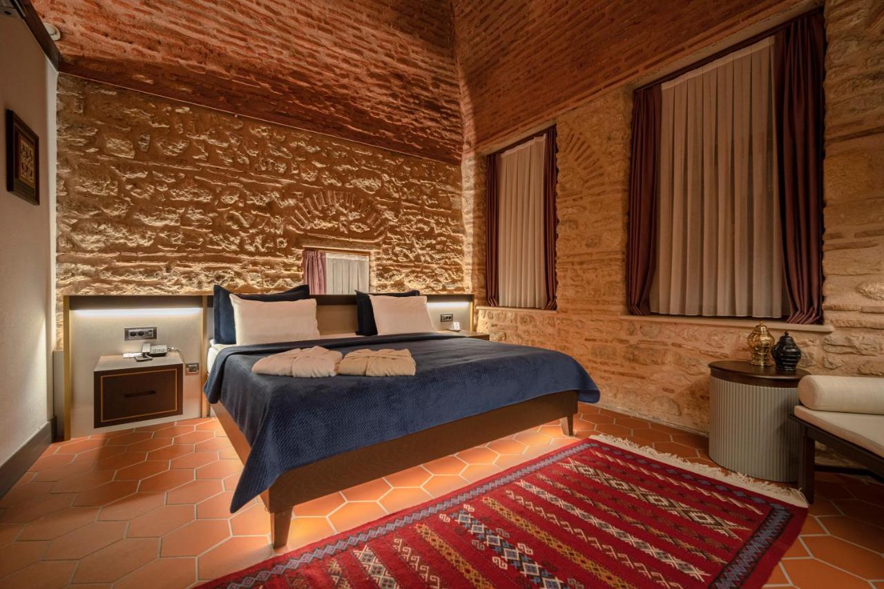 Han 1772 Hotel Isztambul Kültér fotó A bedroom at the hotel