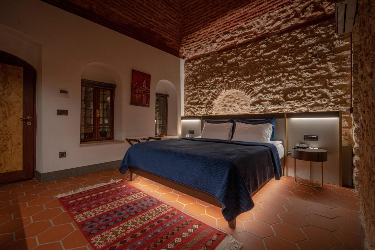 Han 1772 Hotel Isztambul Kültér fotó A bedroom at the hotel